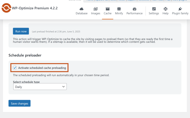 Activating cache pre-loading in the WP-Optimize plugin dashboard